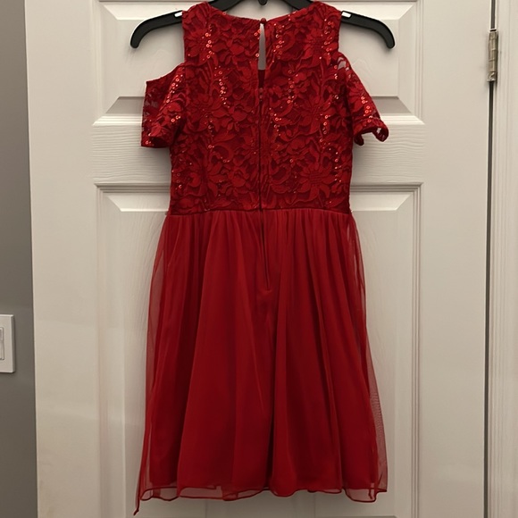 Super cute KIDS formal / event dress. - Picture 2 of 4